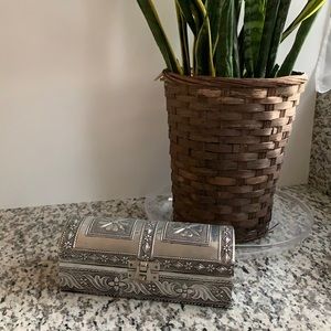 Vintage antique silver toned jewelry / trinket box
